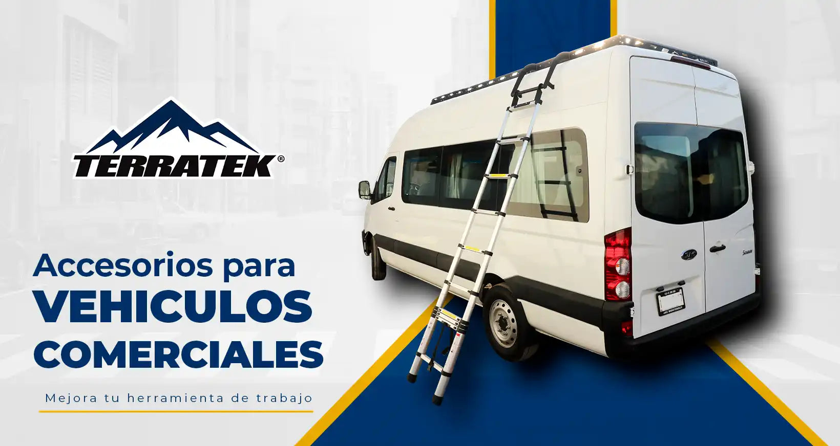 Furgón comercial blanco con portaequipajes en el techo y una escalera extensible adjunta.