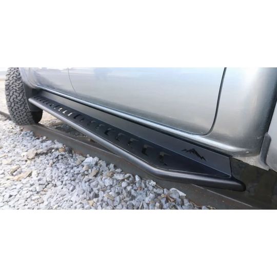 Estribos Toyota Tacoma - Terratek Auto Accesorios